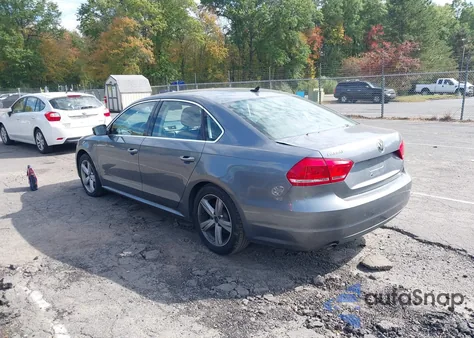 2014 Volkswagen Passat 2.5L Se from USA, damaged, VIN 1VWBP7A31EC002610